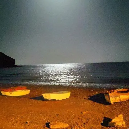 Delia * 科斯塔卡莱塔