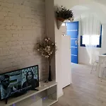 Delia Apartment